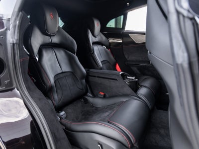 2025 Ferrari Purosangue Base