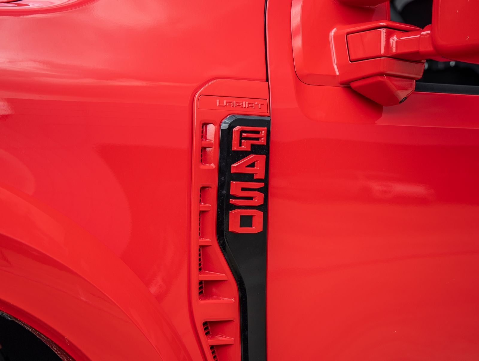 2026 Ford F-450SD Lariat DRW