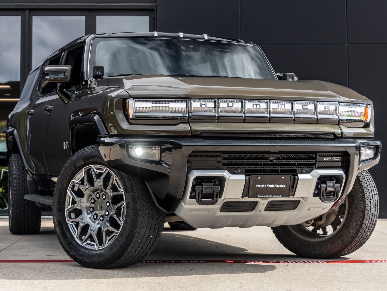 Used 2024 GMC HUMMER EV 3X with VIN 1GKB0RDCXRU113742 for sale in Houston, TX