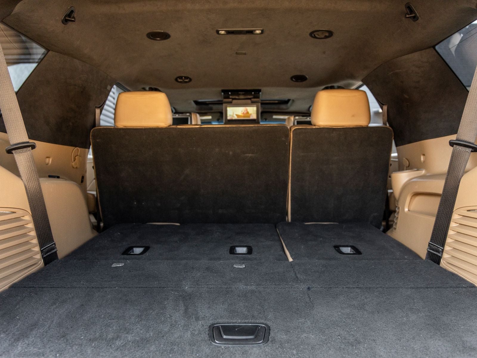 2019 Cadillac Escalade Platinum Edition
