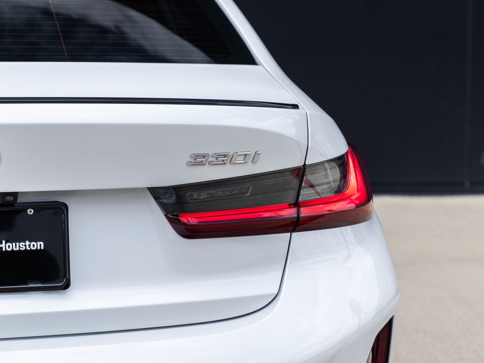 2025 BMW 3 Series 330i