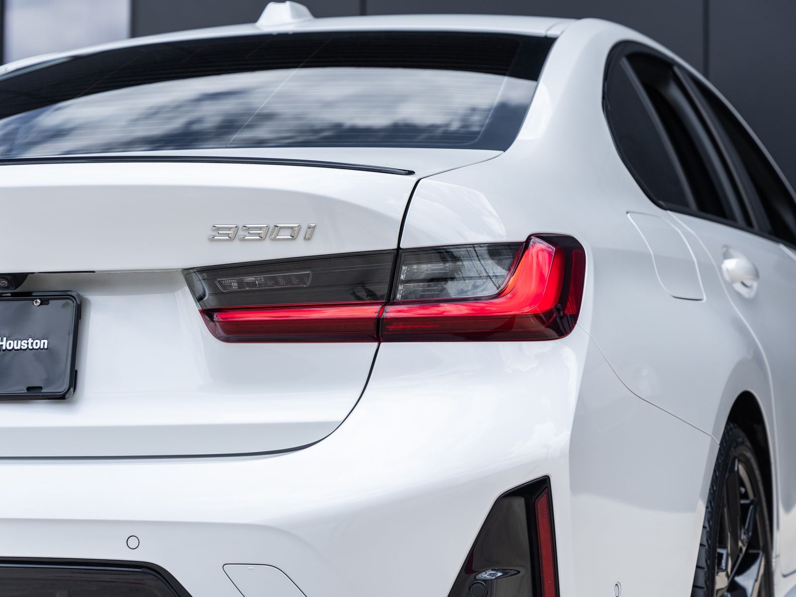2025 BMW 3 Series 330i