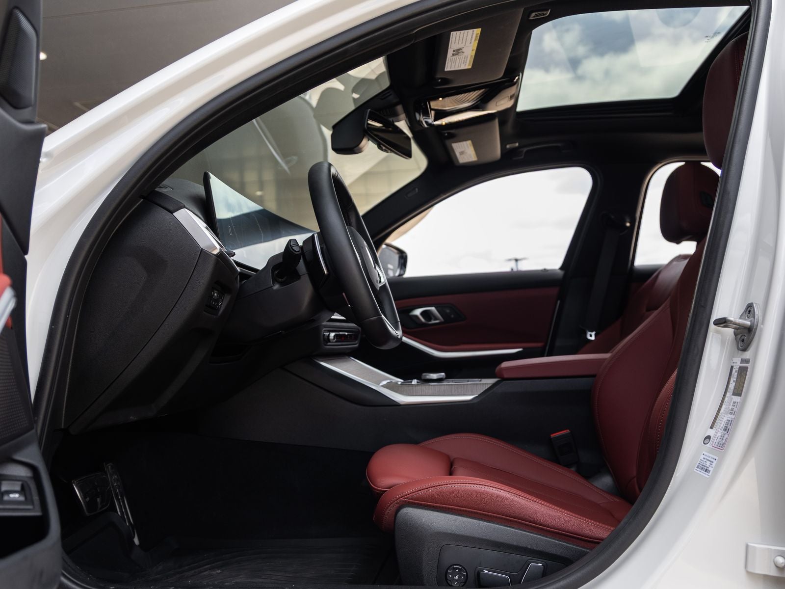 2025 BMW 3 Series 330i