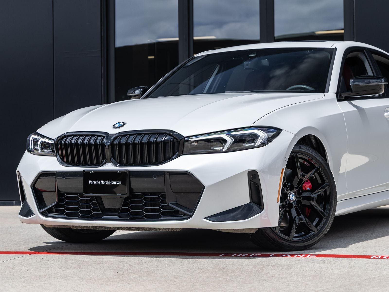2025 BMW 3 Series 330i