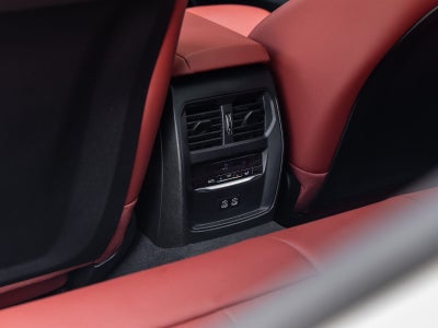 2025 BMW 3 Series 330i