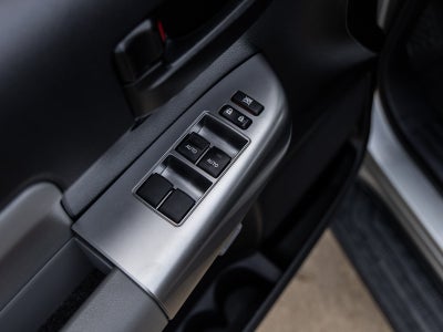 2020 Toyota Sequoia SR5 5.7L