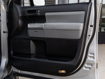 2020 Toyota Sequoia SR5 5.7L