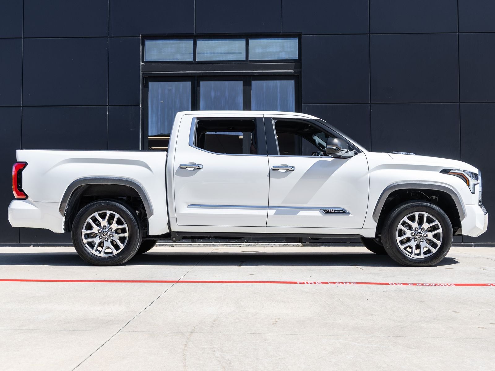 2024 Toyota Tundra Hybrid 1794 Edition