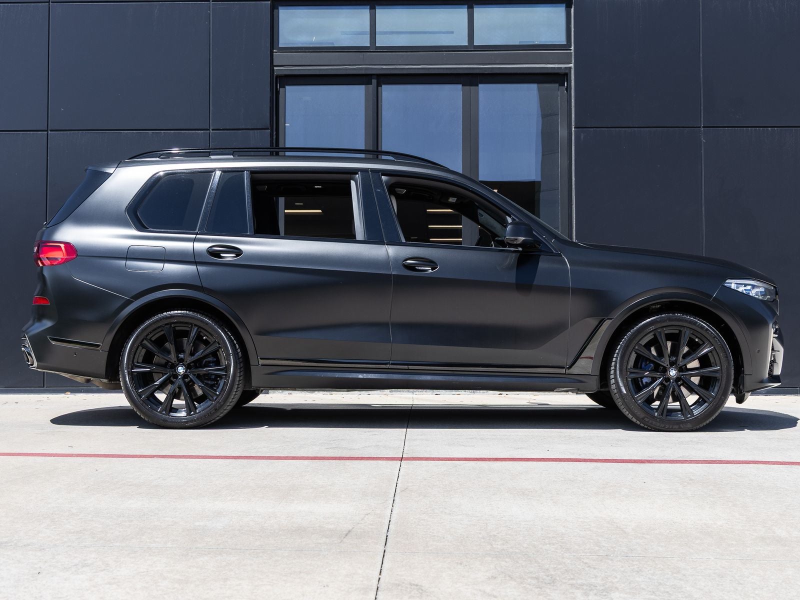 2021 BMW X7 M50i