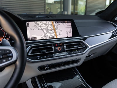 2021 BMW X7 M50i