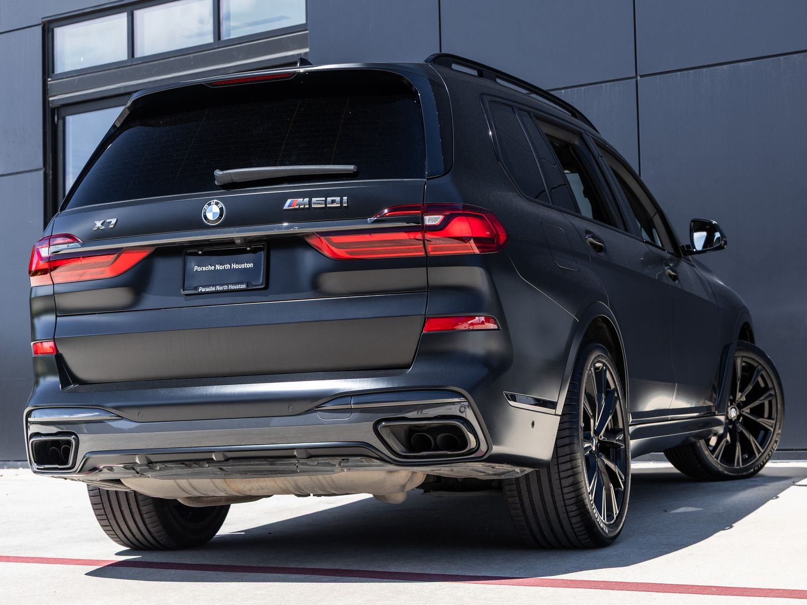 2021 BMW X7 M50i