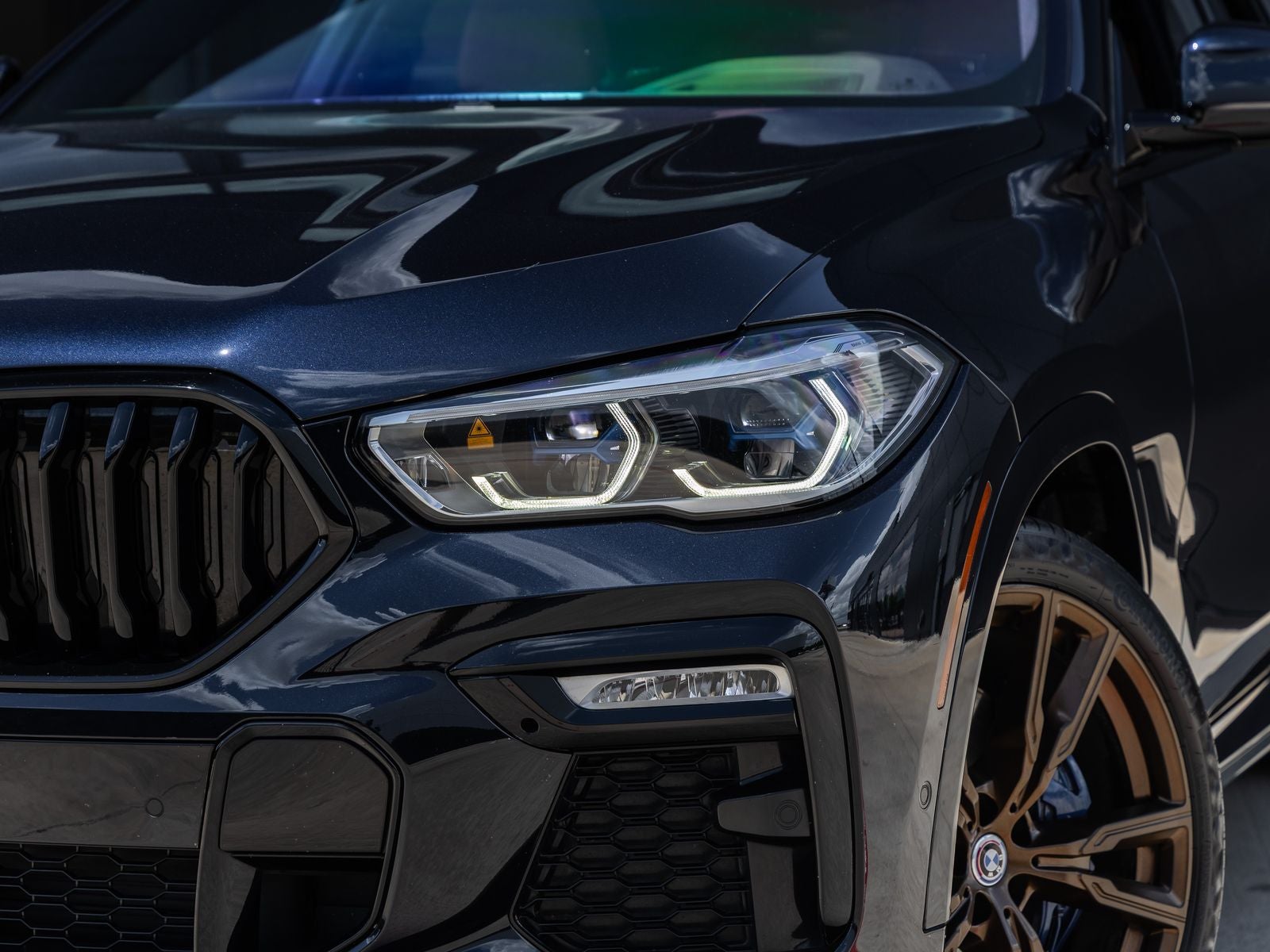 2021 BMW X6 M50i