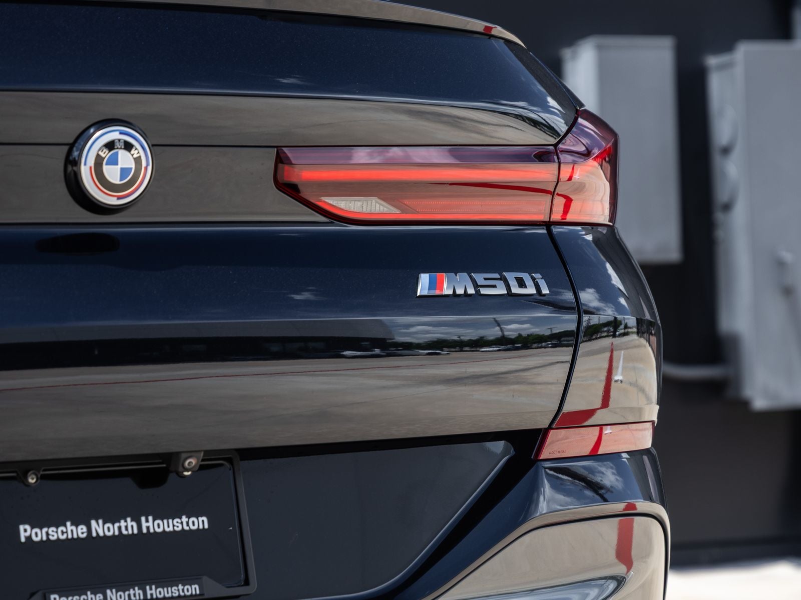 2021 BMW X6 M50i