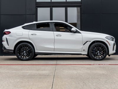 2021 BMW X6 M50i