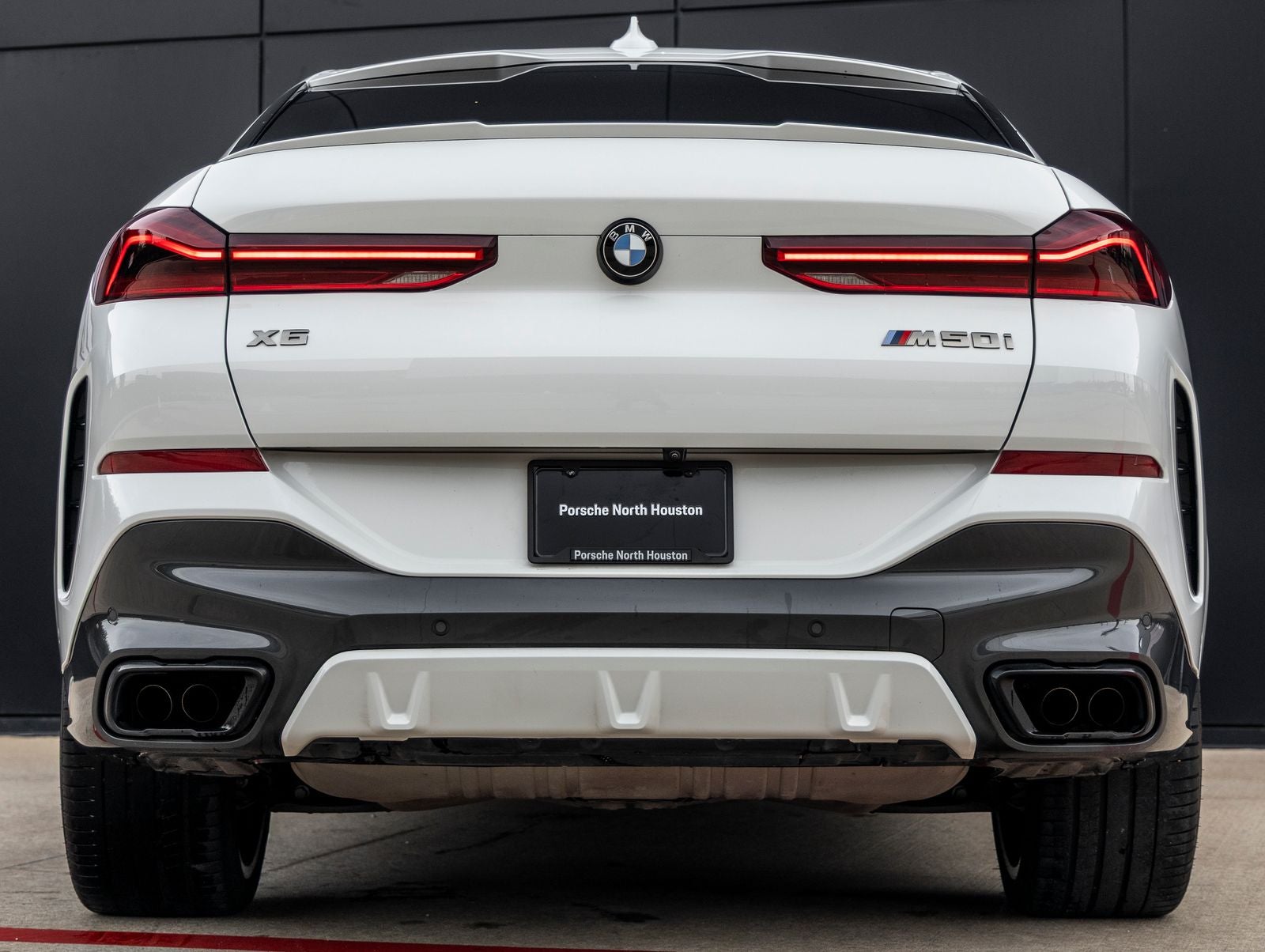 2021 BMW X6 M50i