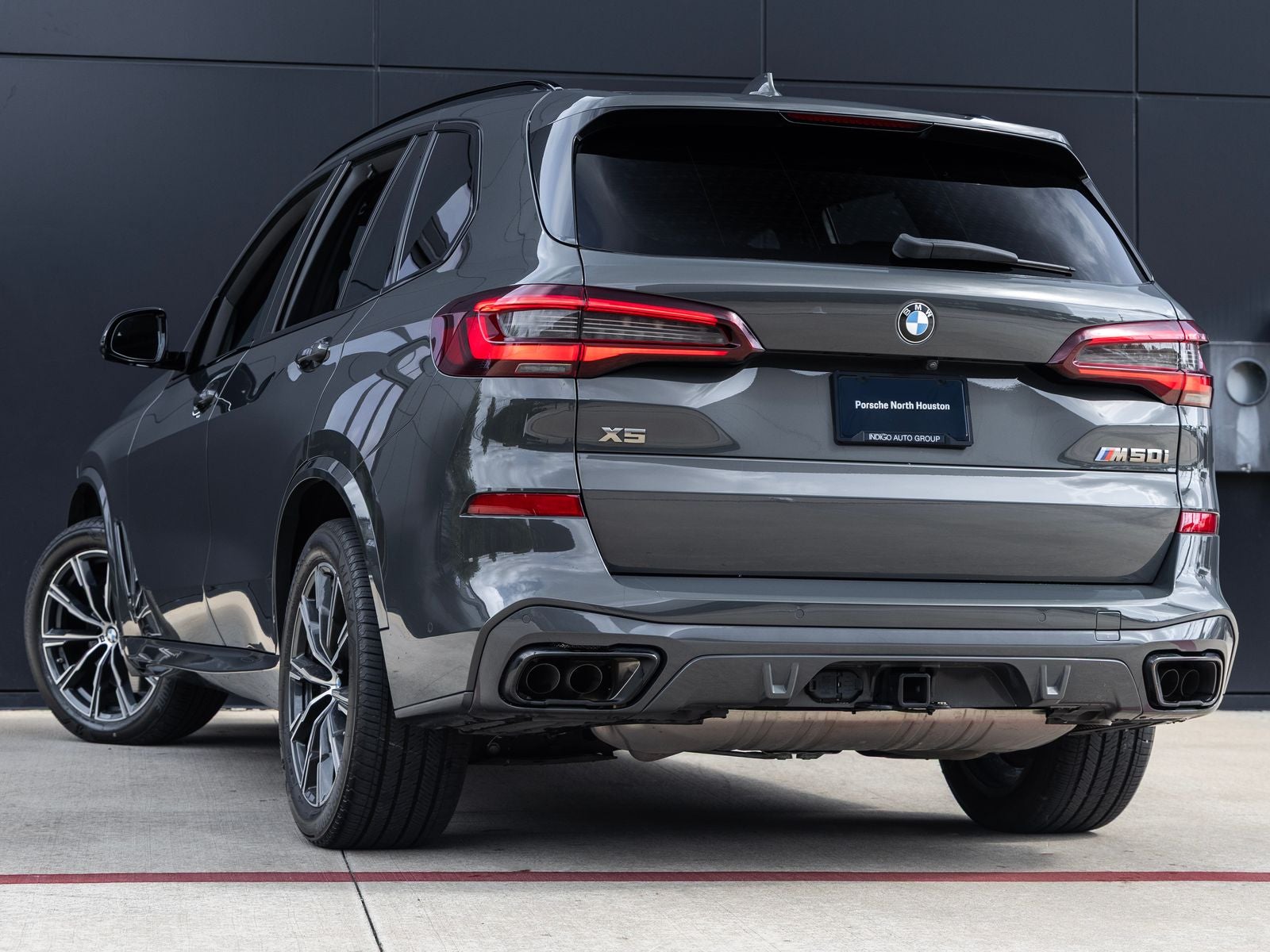 2023 BMW X5 M50i