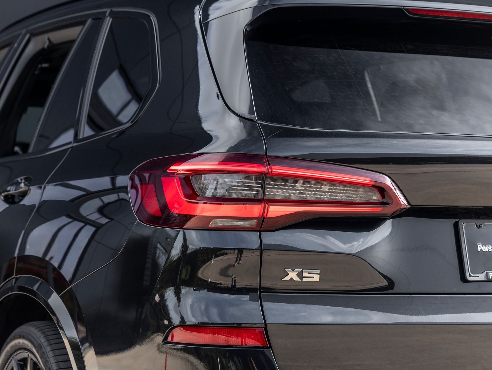 2023 BMW X5 M50i