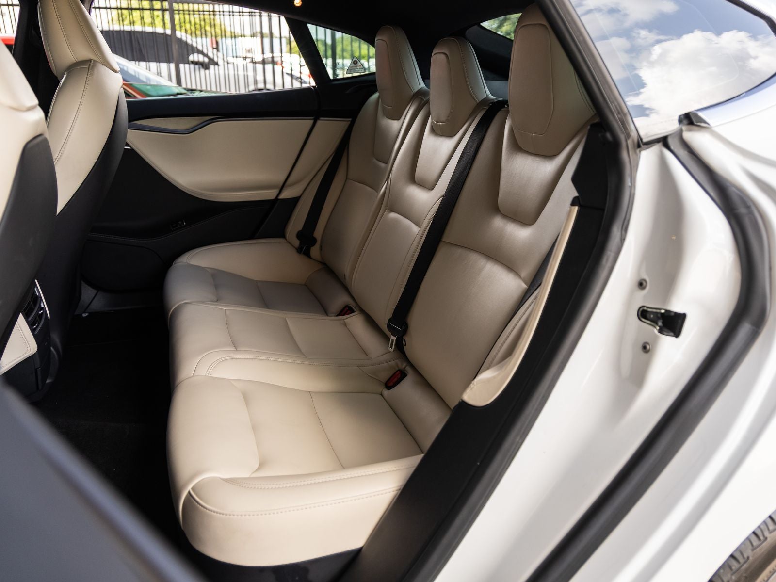 2020 Tesla Model S Long Range