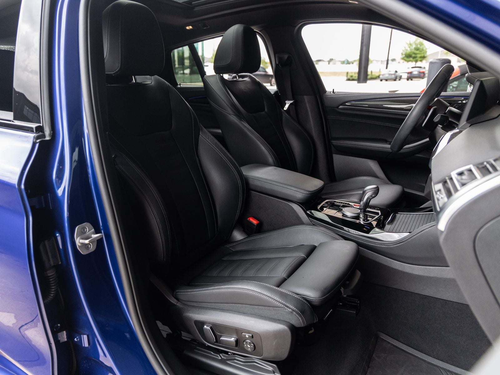2025 BMW X4 M Base