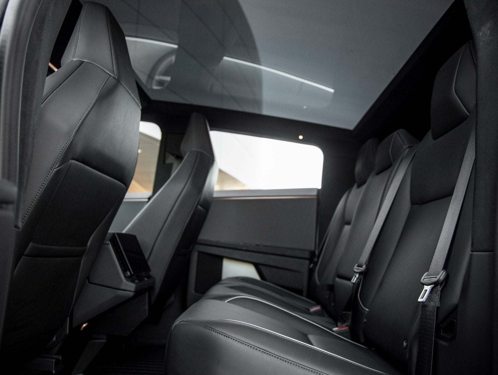 2024 Tesla Cybertruck AWD