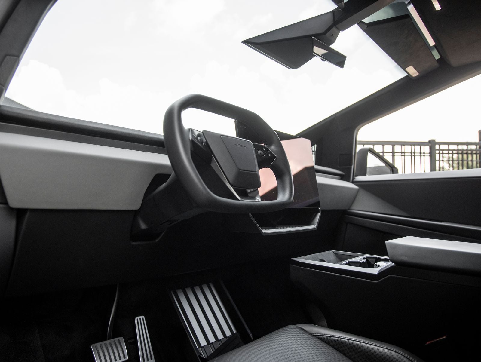 2024 Tesla Cybertruck Cyberbeast