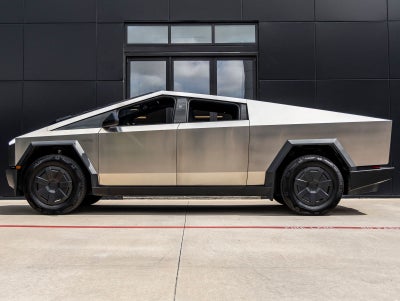 2024 Tesla Cybertruck Cyberbeast