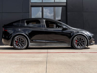 2024 Tesla Model X Plaid