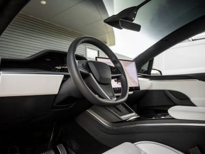 2024 Tesla Model X Plaid