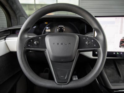 2024 Tesla Model X Plaid