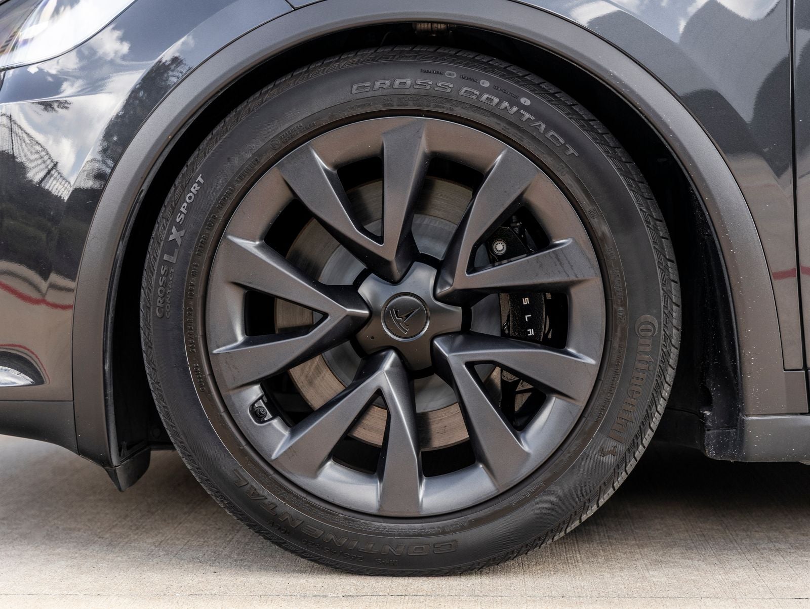 2025 Tesla Model X Base