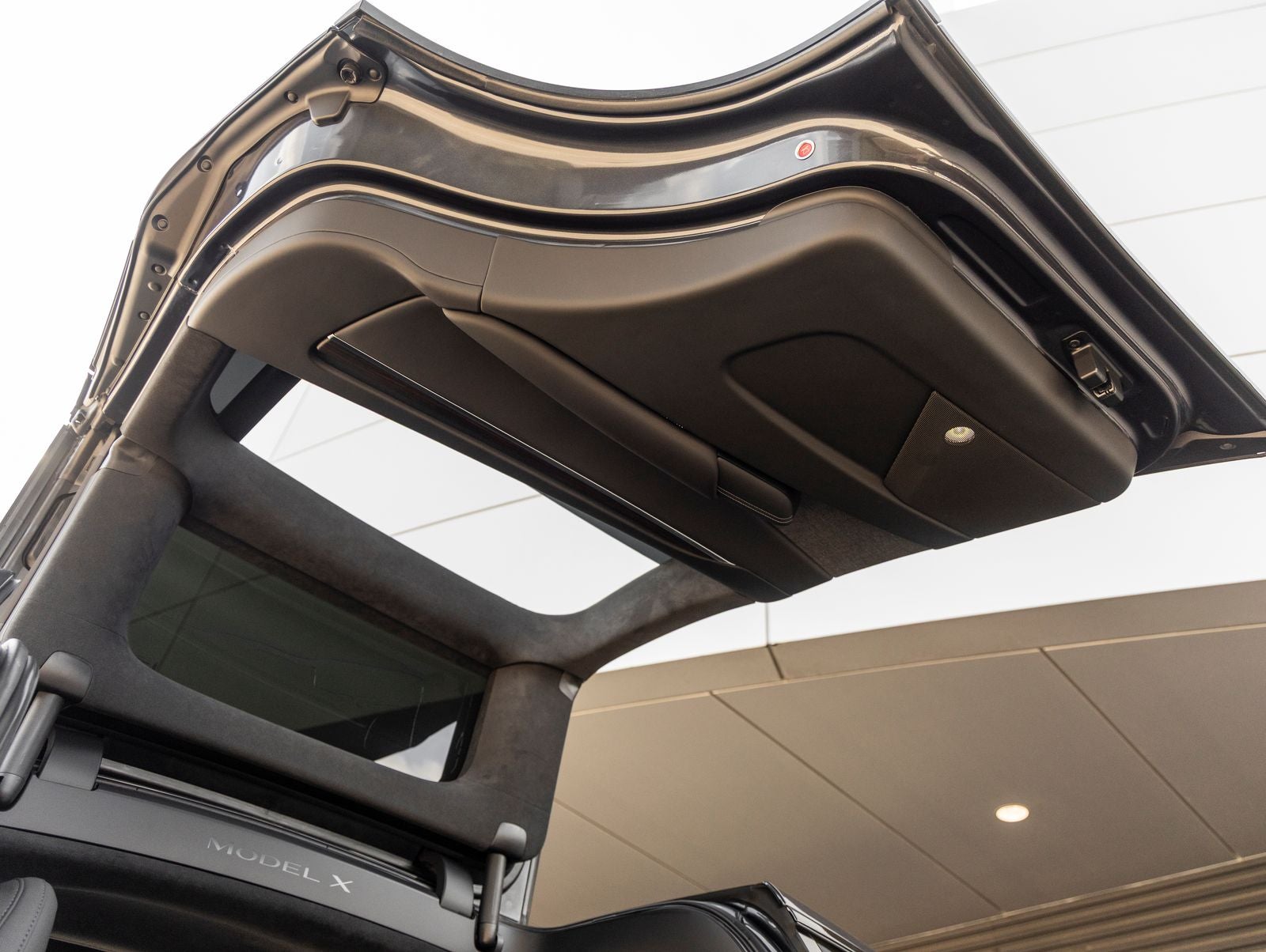 2025 Tesla Model X Base
