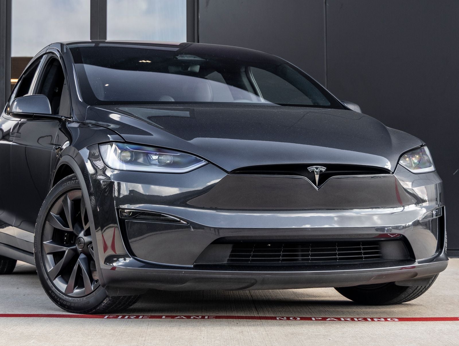 2025 Tesla Model X Base