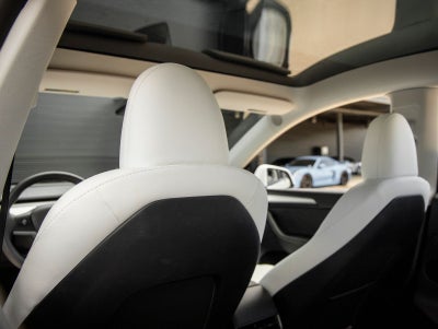 2023 Tesla Model Y Performance