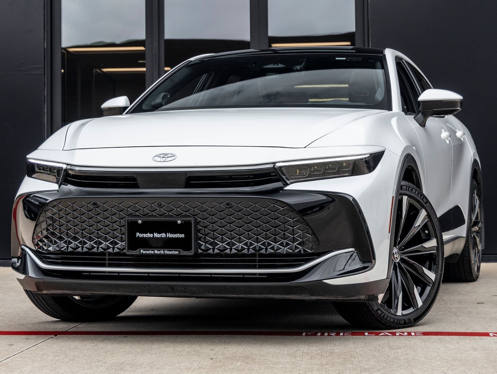 2025 Toyota Crown Platinum