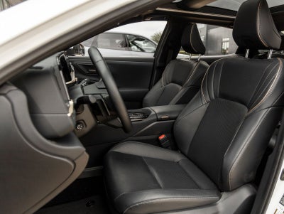 2025 Toyota Crown Platinum