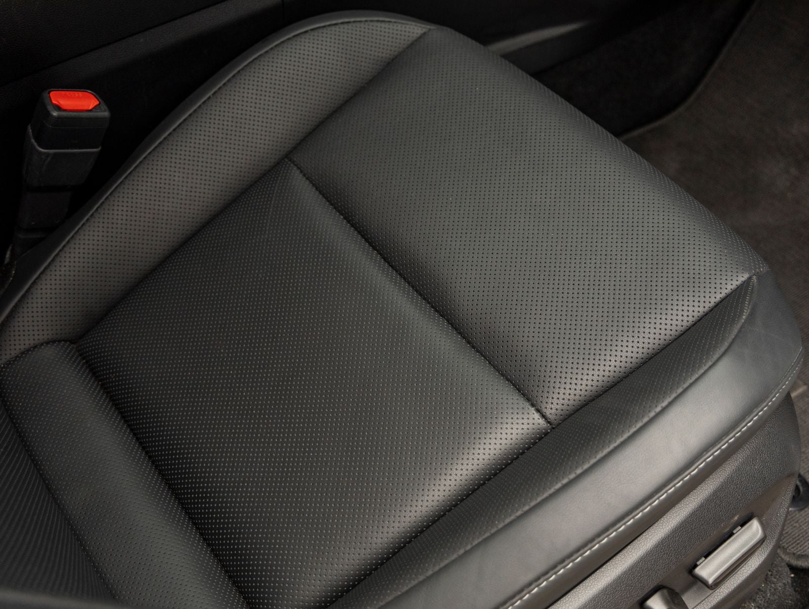 2025 Toyota Crown Platinum