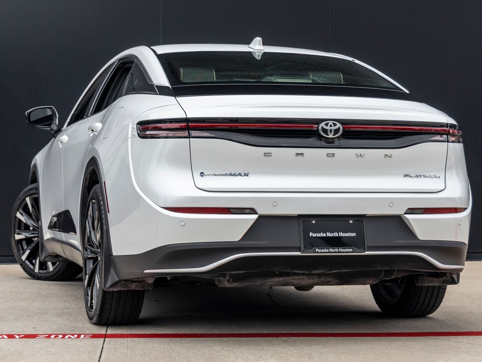 2025 Toyota Crown Platinum