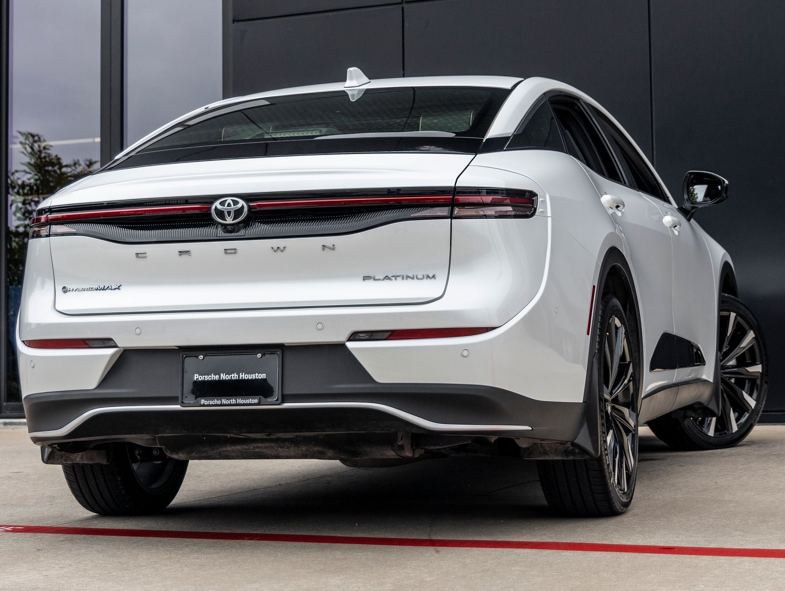 2025 Toyota Crown Platinum