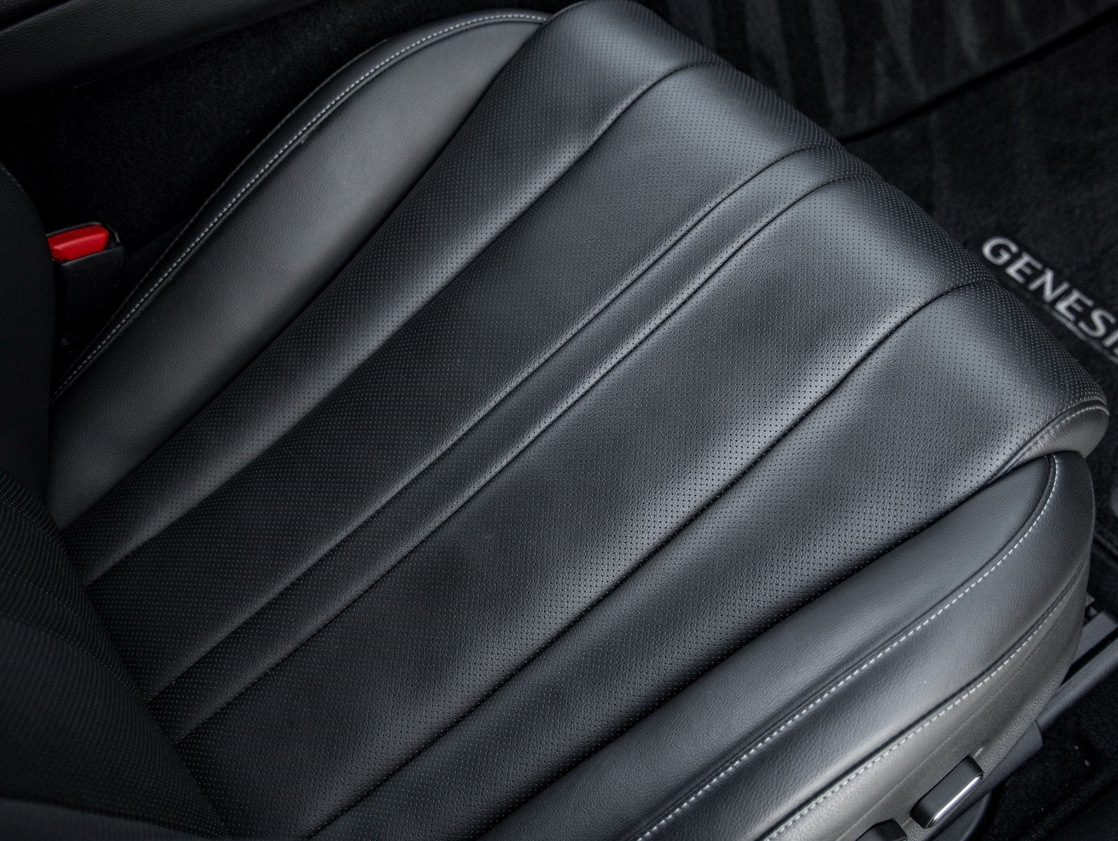 2023 Genesis G80 2.5T