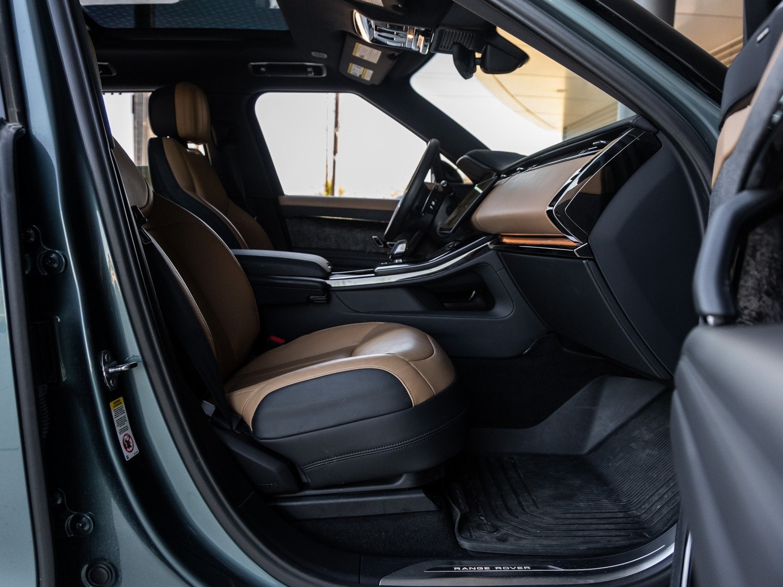 2025 Land Rover Range Rover Sport Dynamic SE