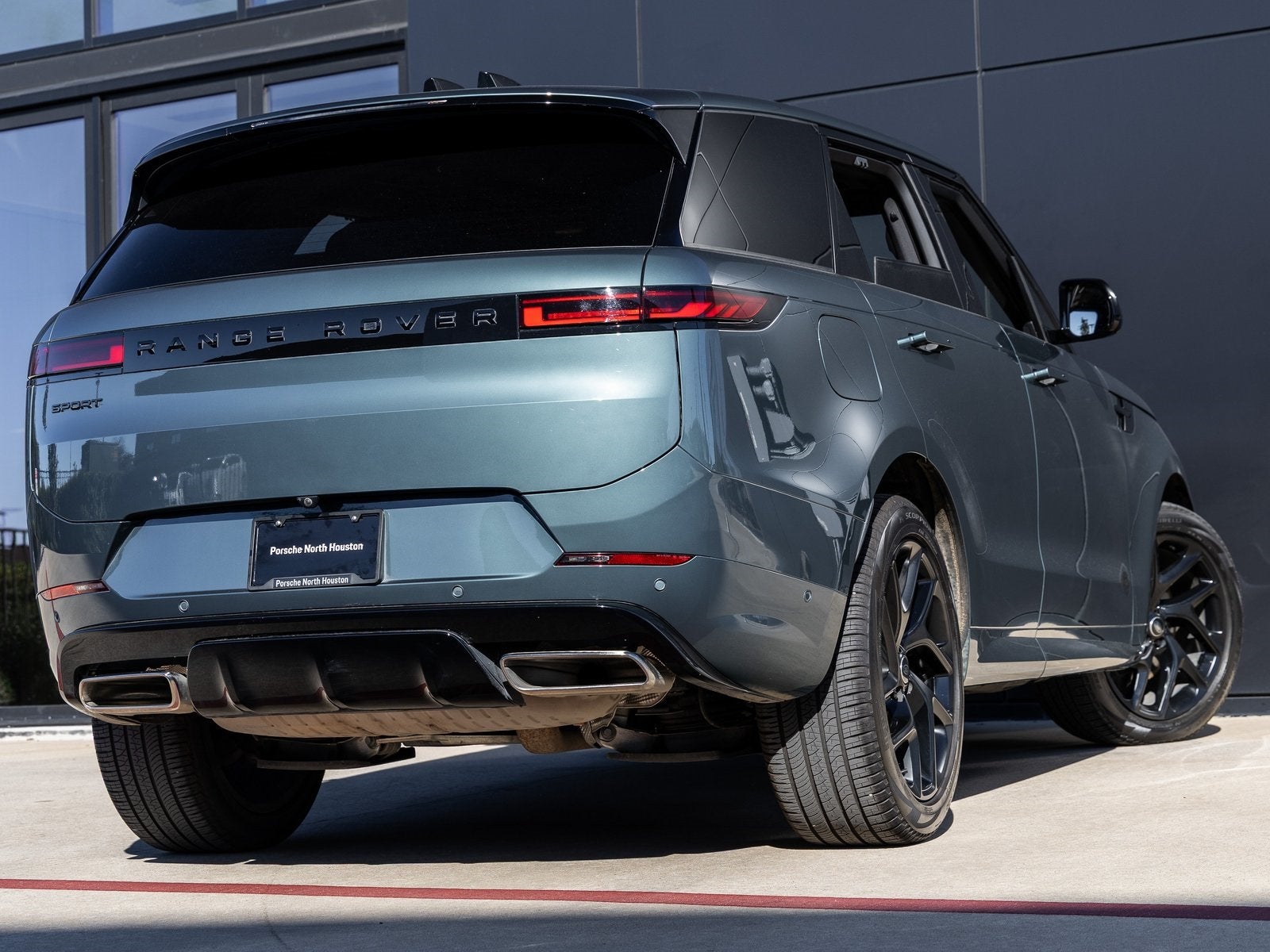 2025 Land Rover Range Rover Sport Dynamic SE
