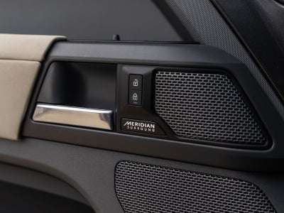 2023 Land Rover Defender 110 X-Dynamic SE