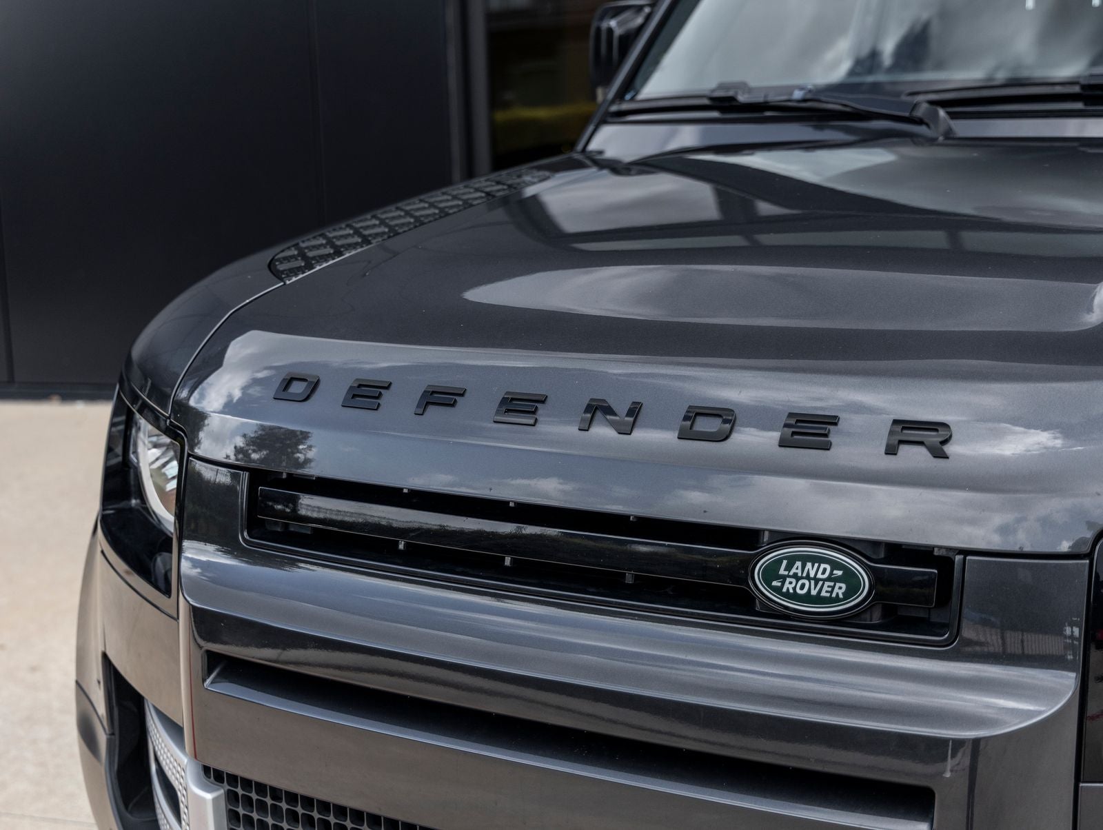 2023 Land Rover Defender 90 S