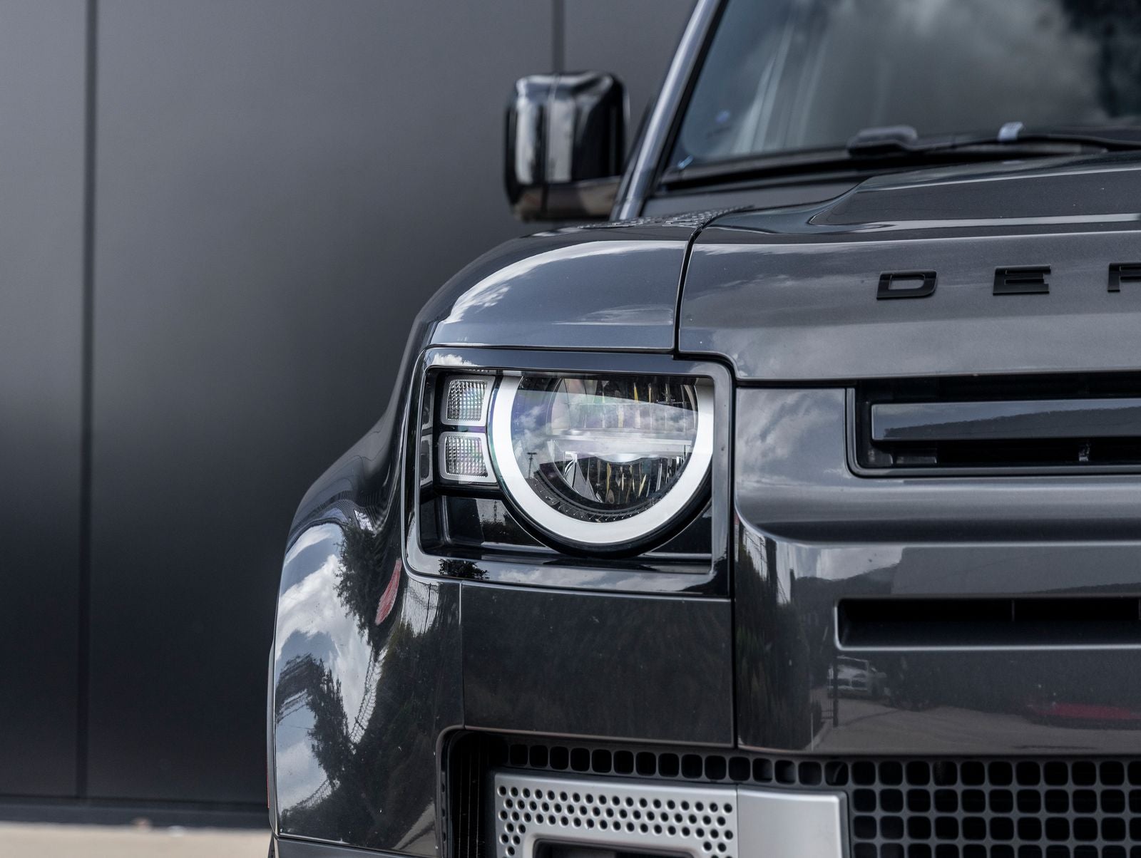 2023 Land Rover Defender 90 S