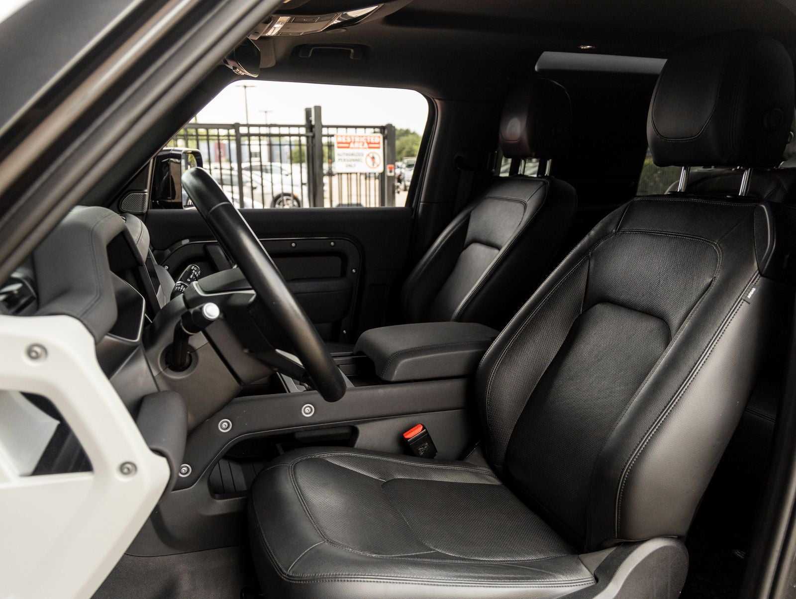 2023 Land Rover Defender 90 S
