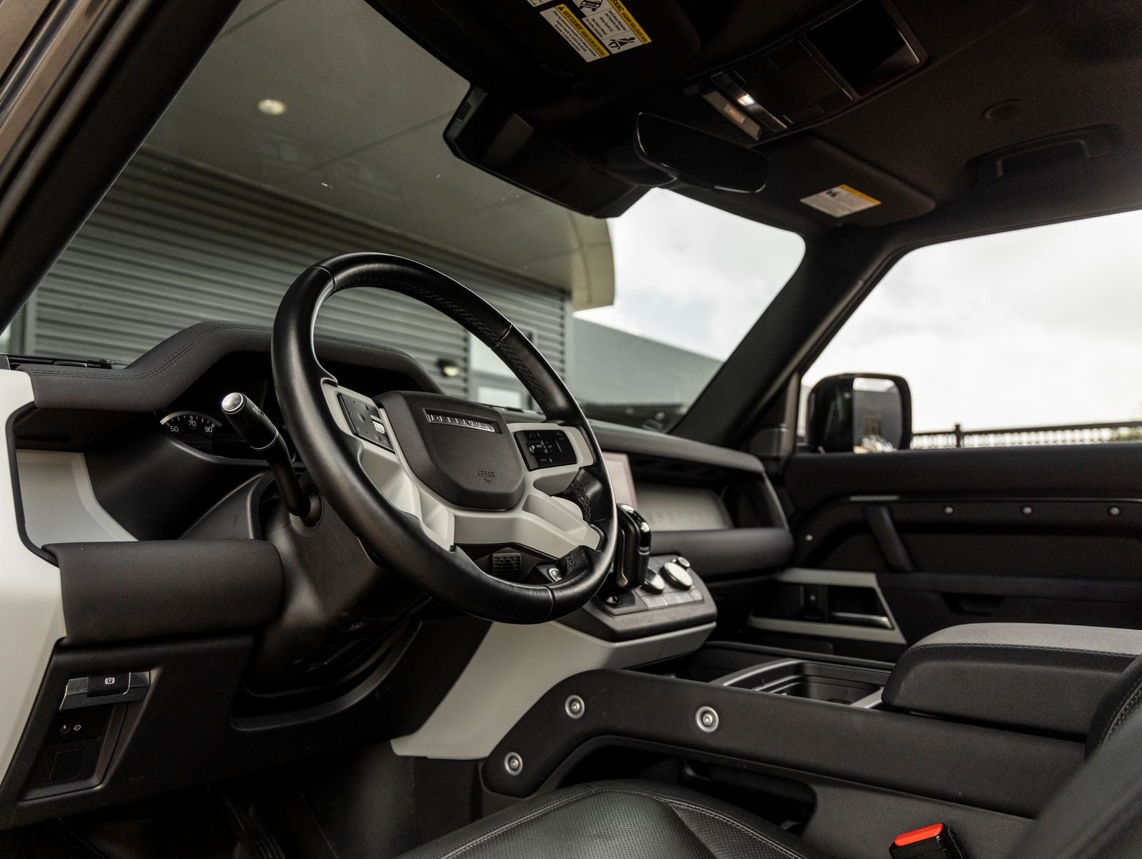 2023 Land Rover Defender 90 S