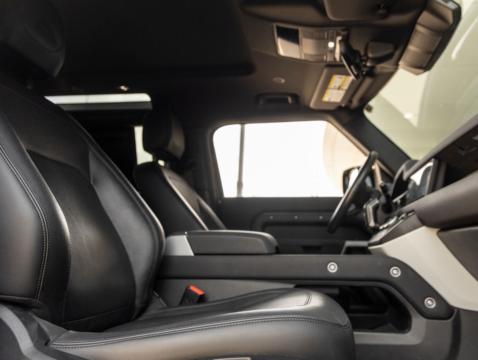 2023 Land Rover Defender 90 S