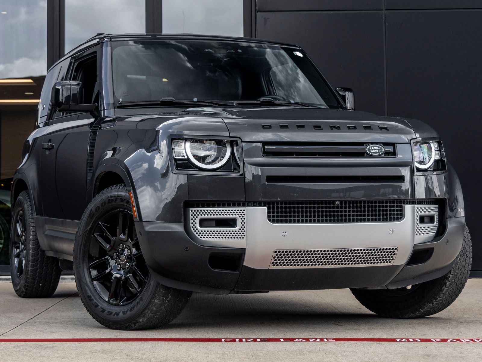 2023 Land Rover Defender 90 S