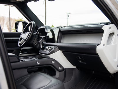 2024 Land Rover Defender 110 SE