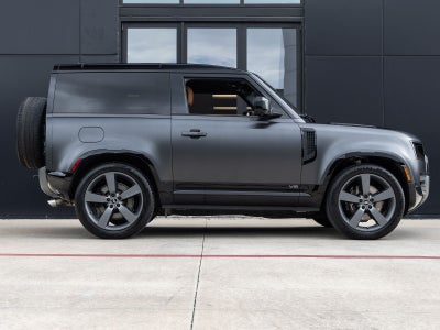 2024 Land Rover Defender 90 Carpathian Edition